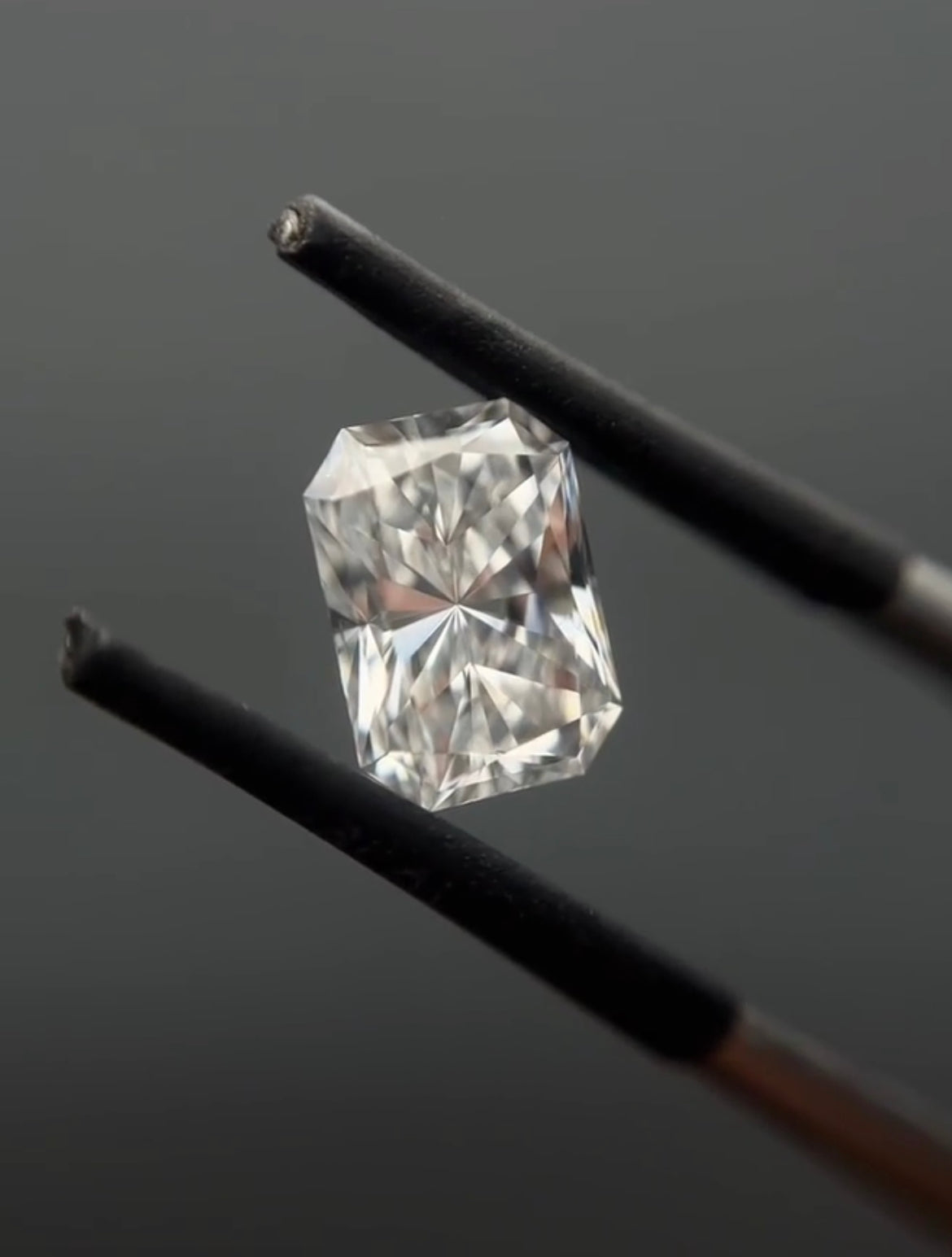 Lab grown diamonds vs earth mined diamonds