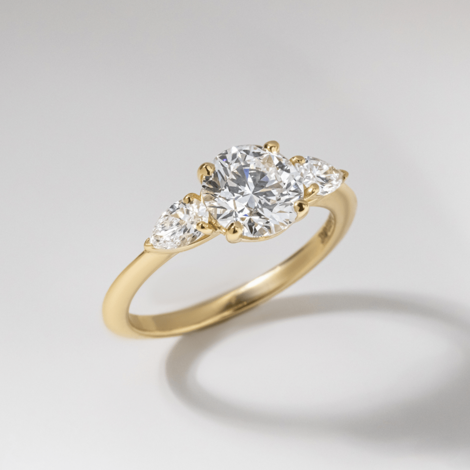 1.25 Carat Round Cut Diamond Three Stone Engagement Ring - Evara Jewelry LLC