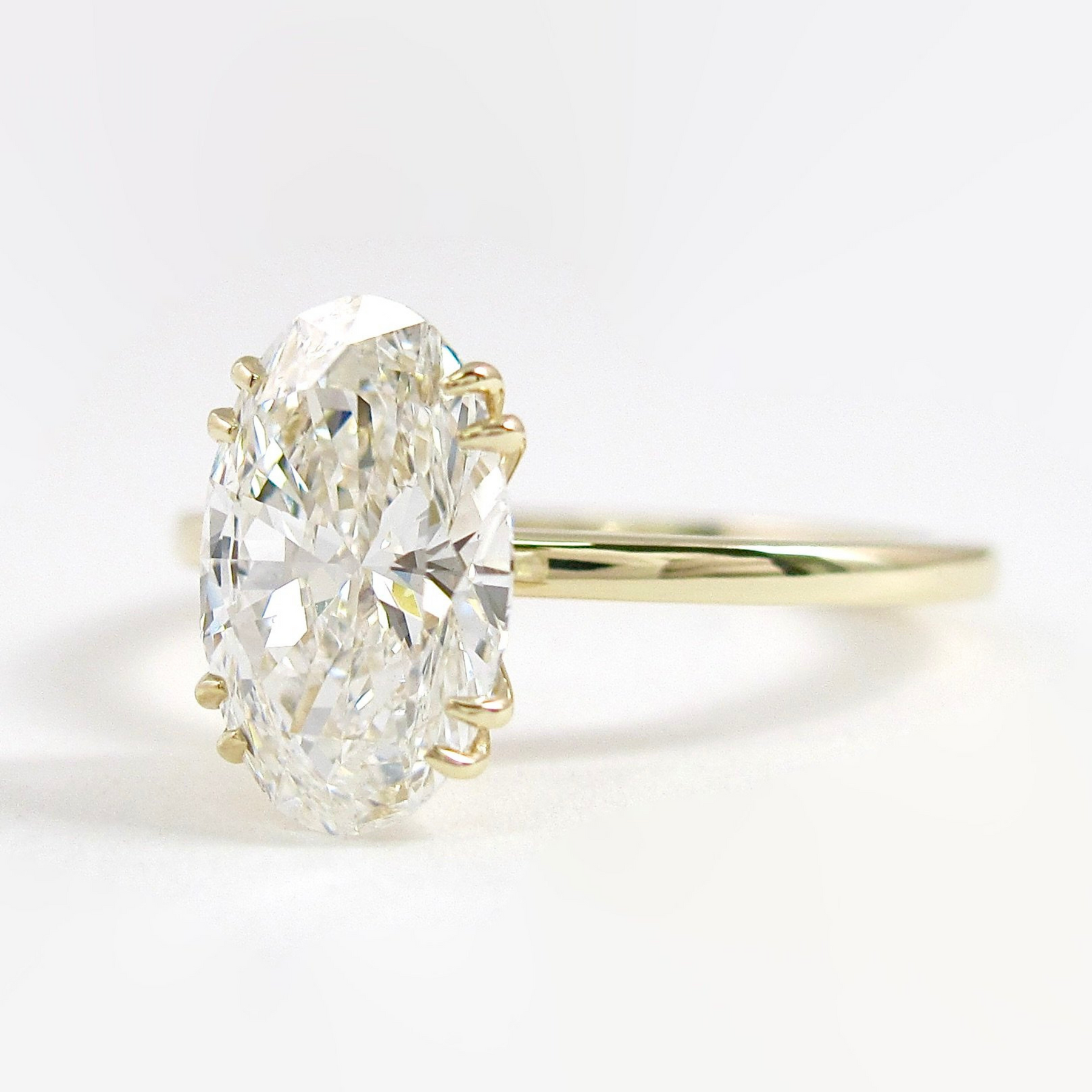 2 Carat Oval Cut 8 V Prongs Minimalist Engagement Ring - Evara Jewelry LLC