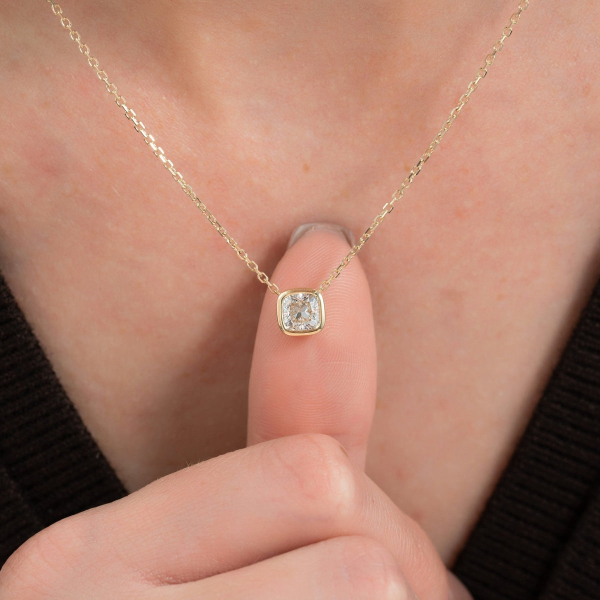 1 Carat Cushion Cut Diamond Bezel Pendant Necklace - Evara Jewelry LLC