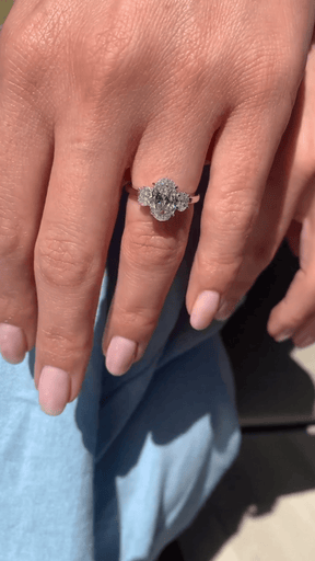 1.00 Carats Oval Cut Lab Grown Diamond Engagement Ring - Evara Jewelry LLC