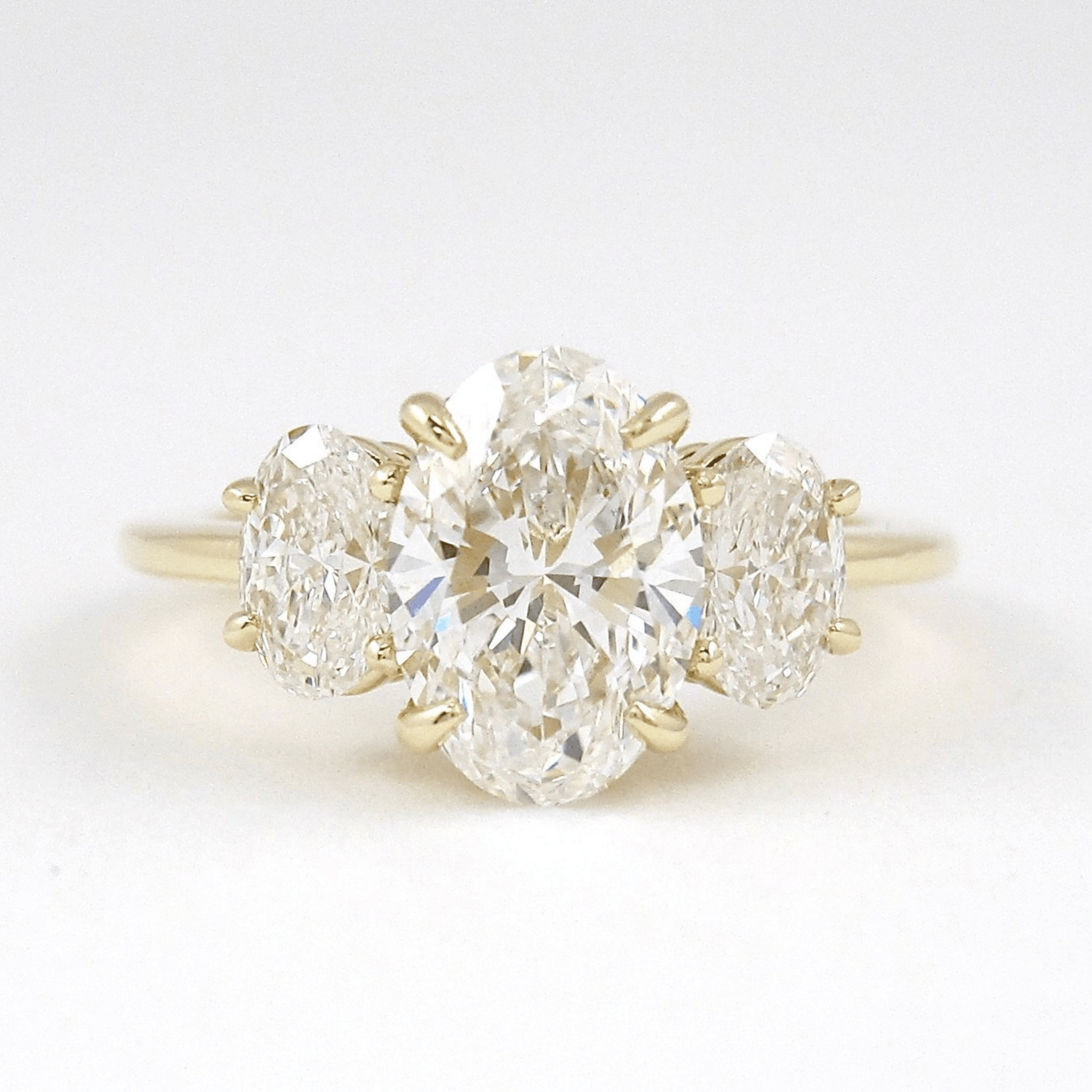 1.00 Carats Oval Cut Lab Grown Diamond Engagement Ring - Evara Jewelry LLC