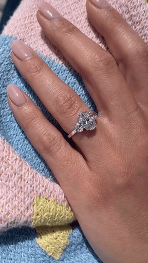 1.00 Carats Oval Cut Lab Grown Diamond Engagement Ring - Evara Jewelry LLC