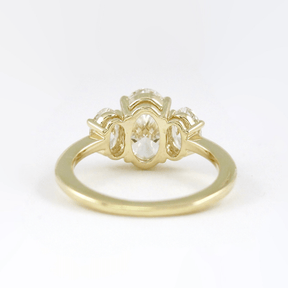 1.00 Carats Oval Cut Lab Grown Diamond Engagement Ring - Evara Jewelry LLC