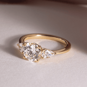 1.25 Carat Round Cut Diamond Three Stone Engagement Ring - Evara Jewelry LLC