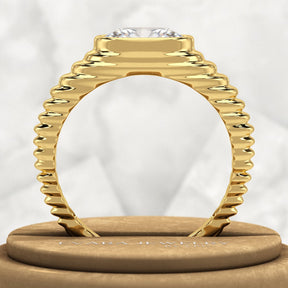 1.50 Carat Oval Cut Diamond Chunky Bombe Signet Ring - Evara Jewelry LLC