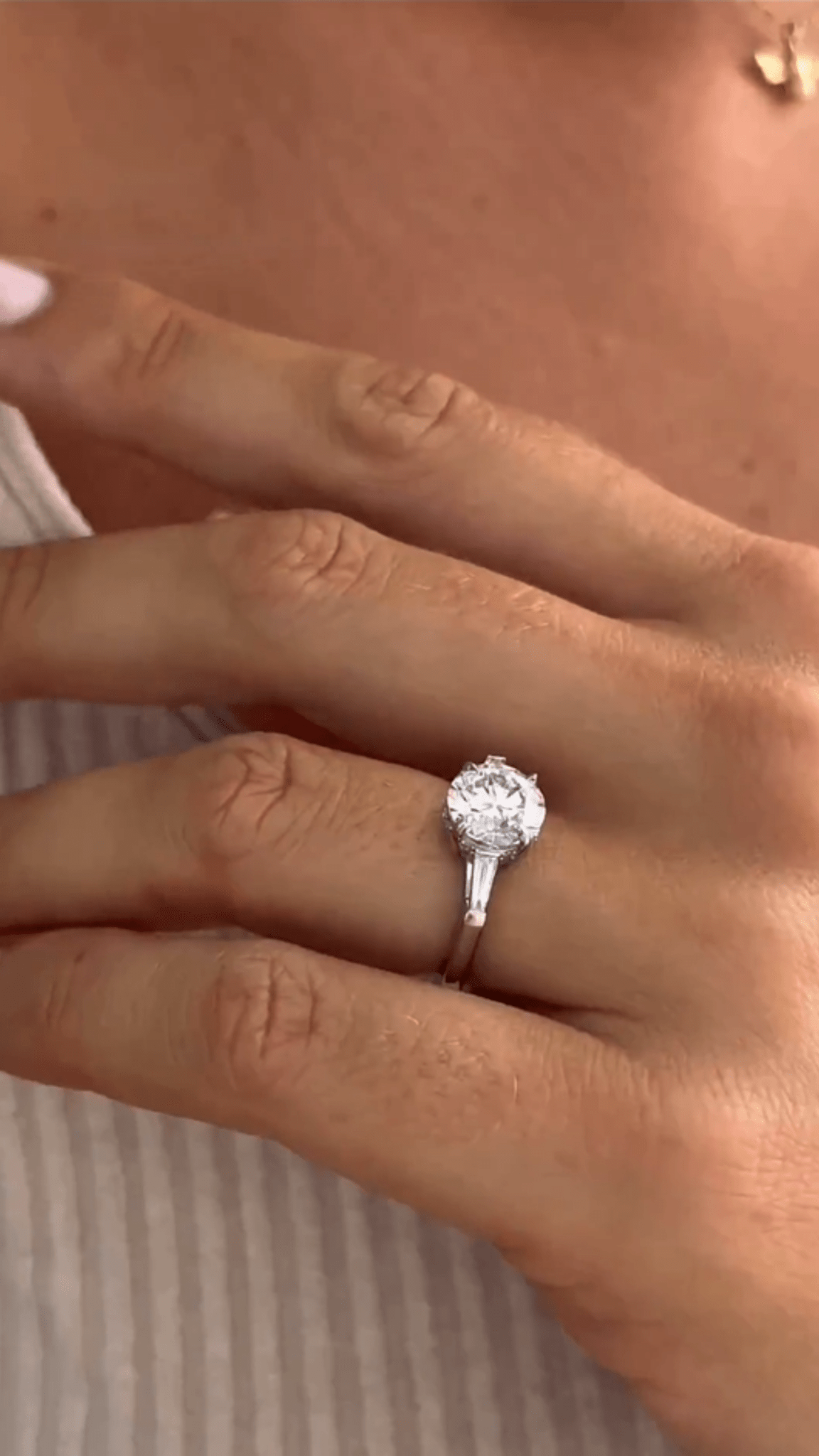 1.50 Carat Round Cut Diamond Engagement Ring - Evara Jewelry LLC