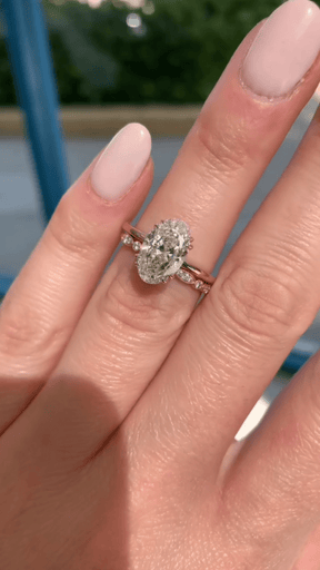 2 Carat Oval Cut 8 V Prongs Minimalist Engagement Ring - Evara Jewelry LLC