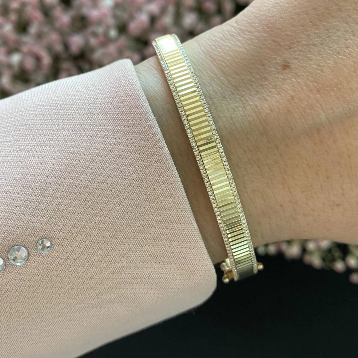 Diamond Ribbed Cuff Bangle studded in Solid Gold