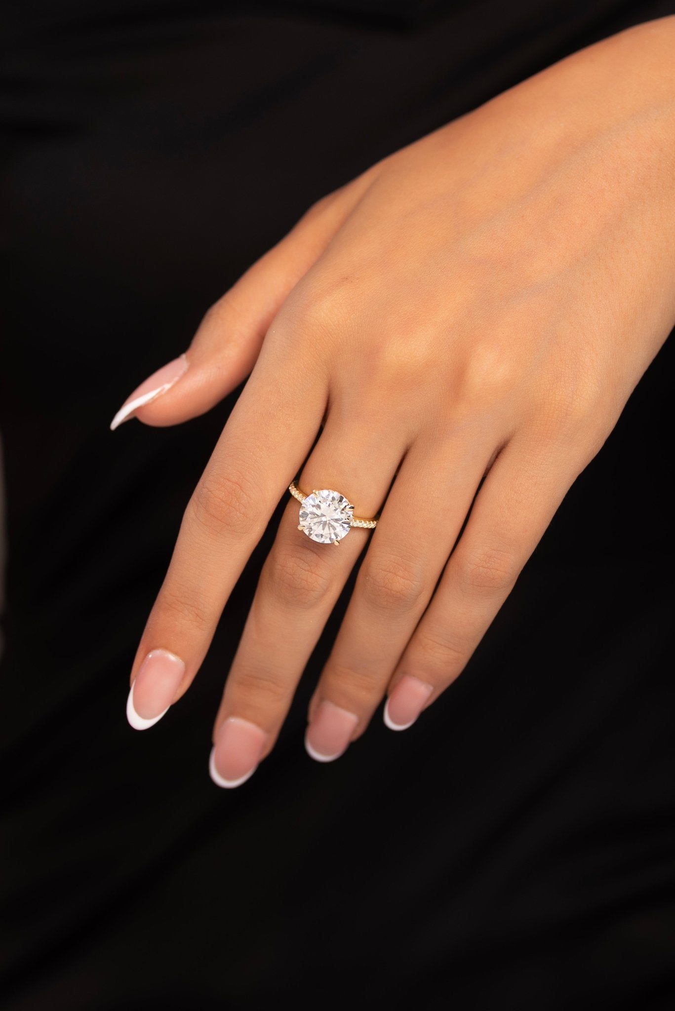 5 Carat Round Cut Diamond Thin French Pave Engagement Ring - Evara Jewelry LLC