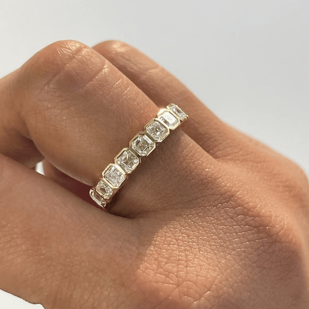 5.25 Carats Bezel Set Asscher Cut Modern Deco Diamond Eternity Band - Evara Jewelry LLC