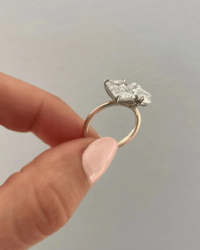 6 Carat Two Tone Pear & Emerald Toi Et Moi Engagement Ring - Evara Jewelry LLC