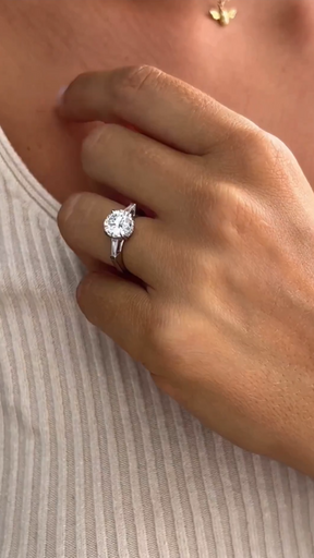 1.50 Carat Round Cut Diamond Engagement Ring