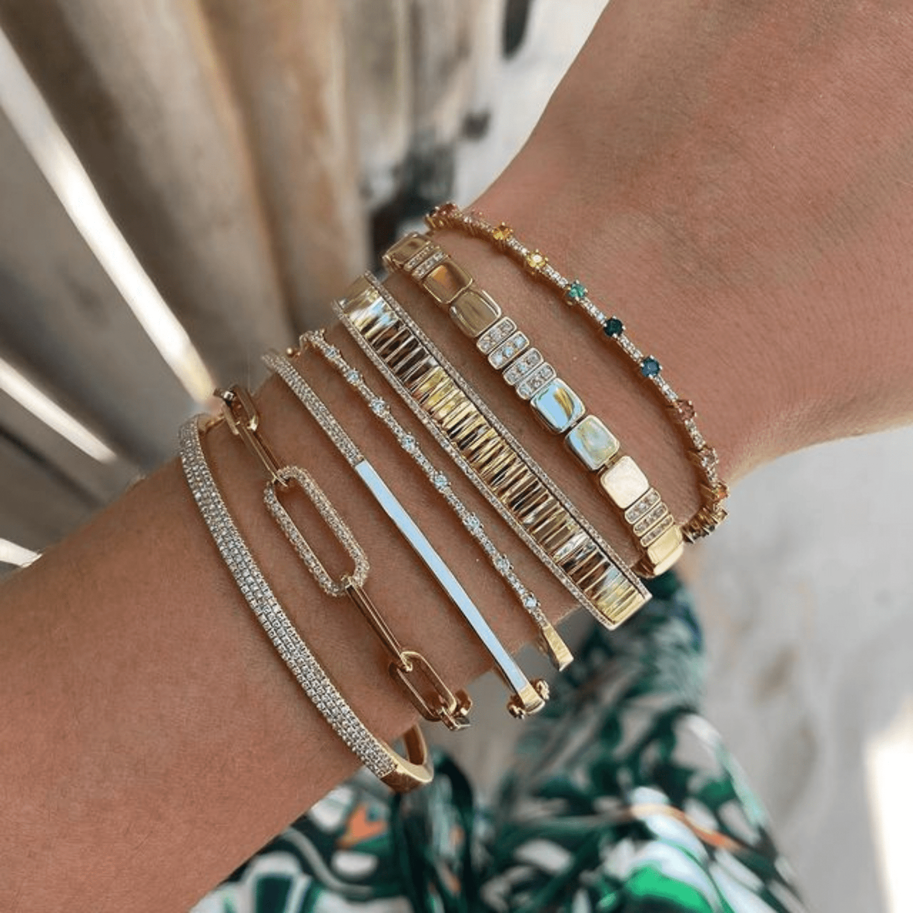 Diamond Ribbed Cuff Bangle studded in Solid Gold - Evara Jewelry LLC