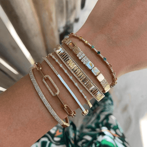 Diamond Ribbed Cuff Bangle studded in Solid Gold - Evara Jewelry LLC