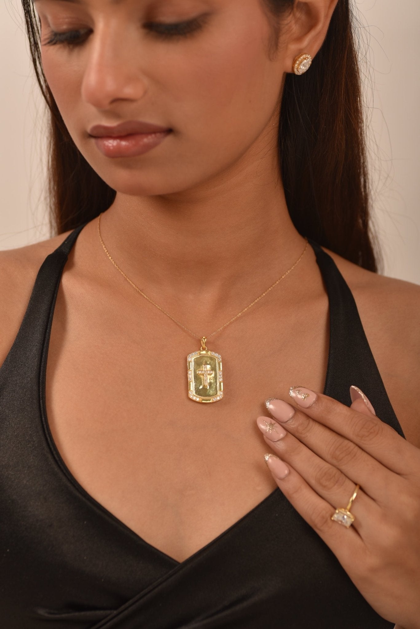 Gold Diamond Cross Pendant Necklace - Evara Jewelry LLC