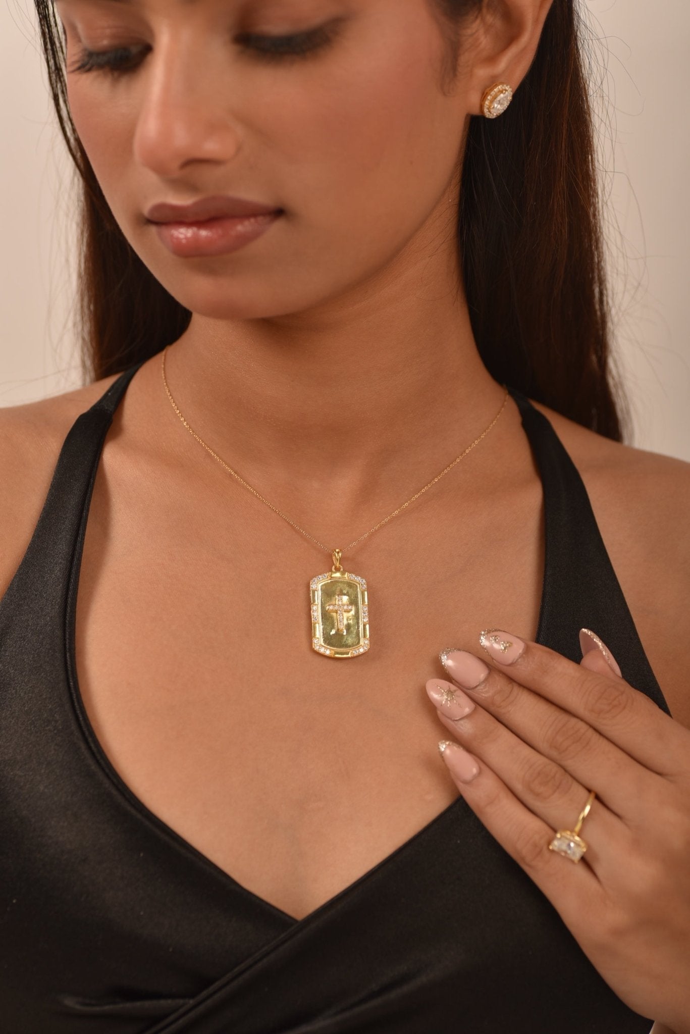 Gold Diamond Cross Pendant Necklace - Evara Jewelry LLC