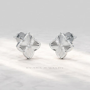 Leaf Clover Classic Stud Earrings: Lab Grown Diamond Luxury Earring, Newlywed Gift