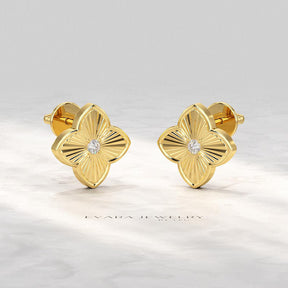 Leaf Clover Classic Stud Earrings: Lab Grown Diamond Luxury Earring, Newlywed Gift