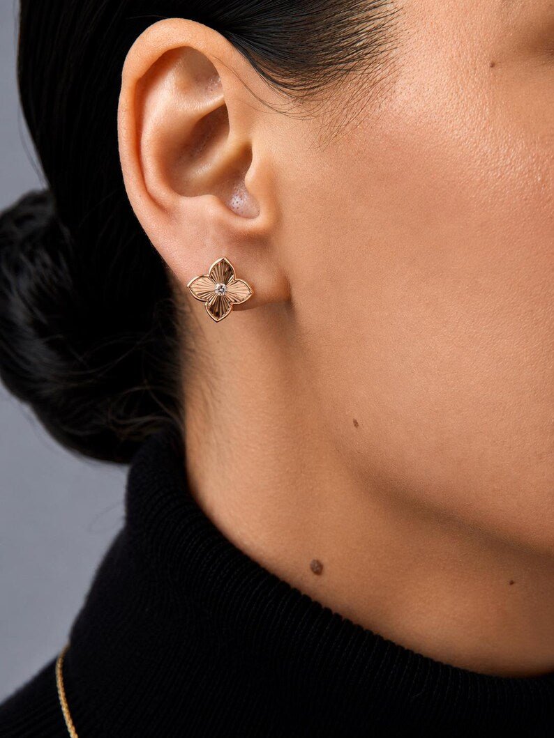 Leaf Clover Classic Stud Earrings: Lab Grown Diamond Luxury Earring, Newlywed Gift - Evara Jewelry LLC