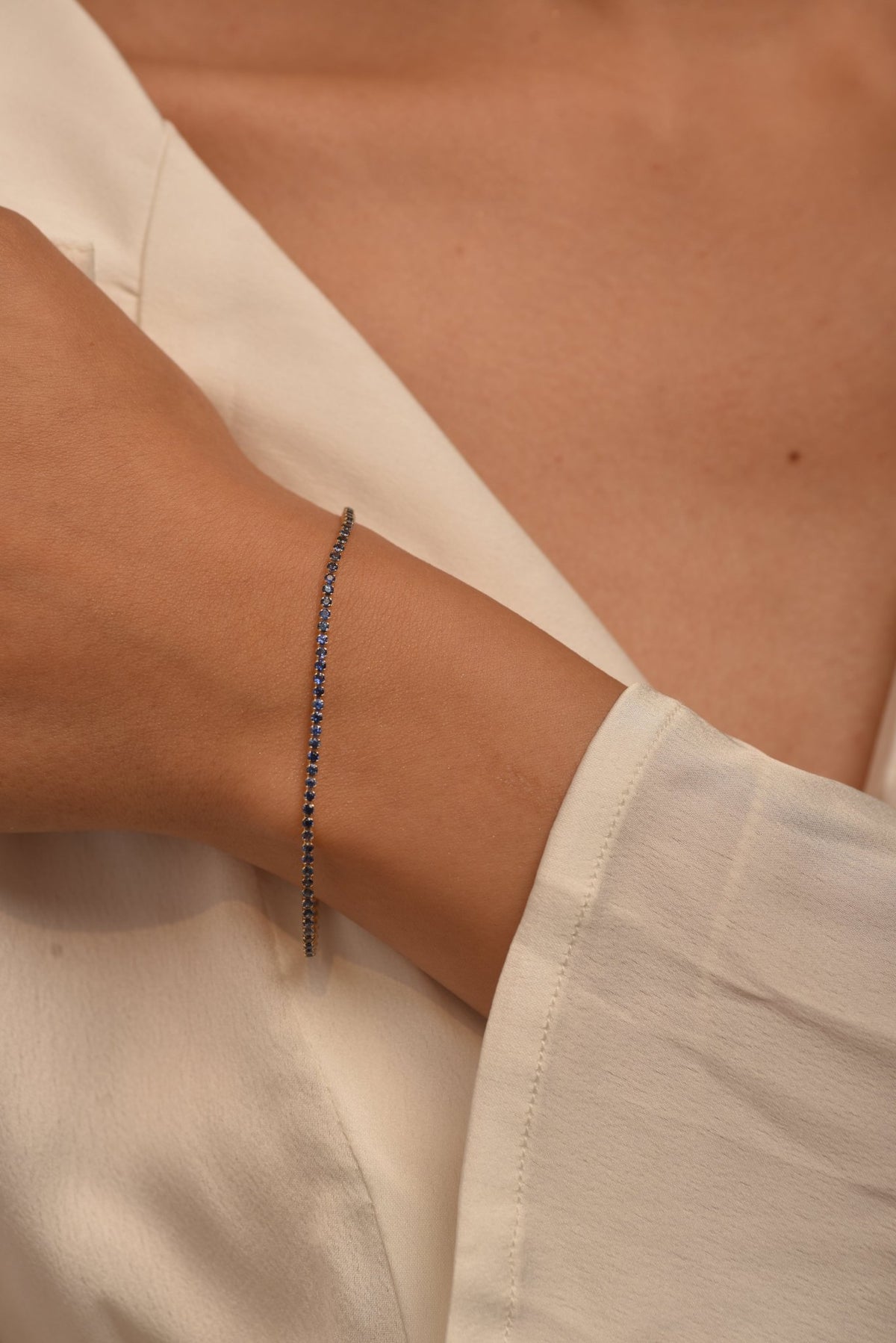 London Blue Topaz Tennis Bracelet in 14K/18K White Gold / November Birthstone Bracelet - Evara Jewelry LLC