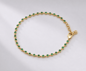 Natural Emerald Dainty Bezel Bracelet – May Birthstone Jewelry - Evara Jewelry LLC