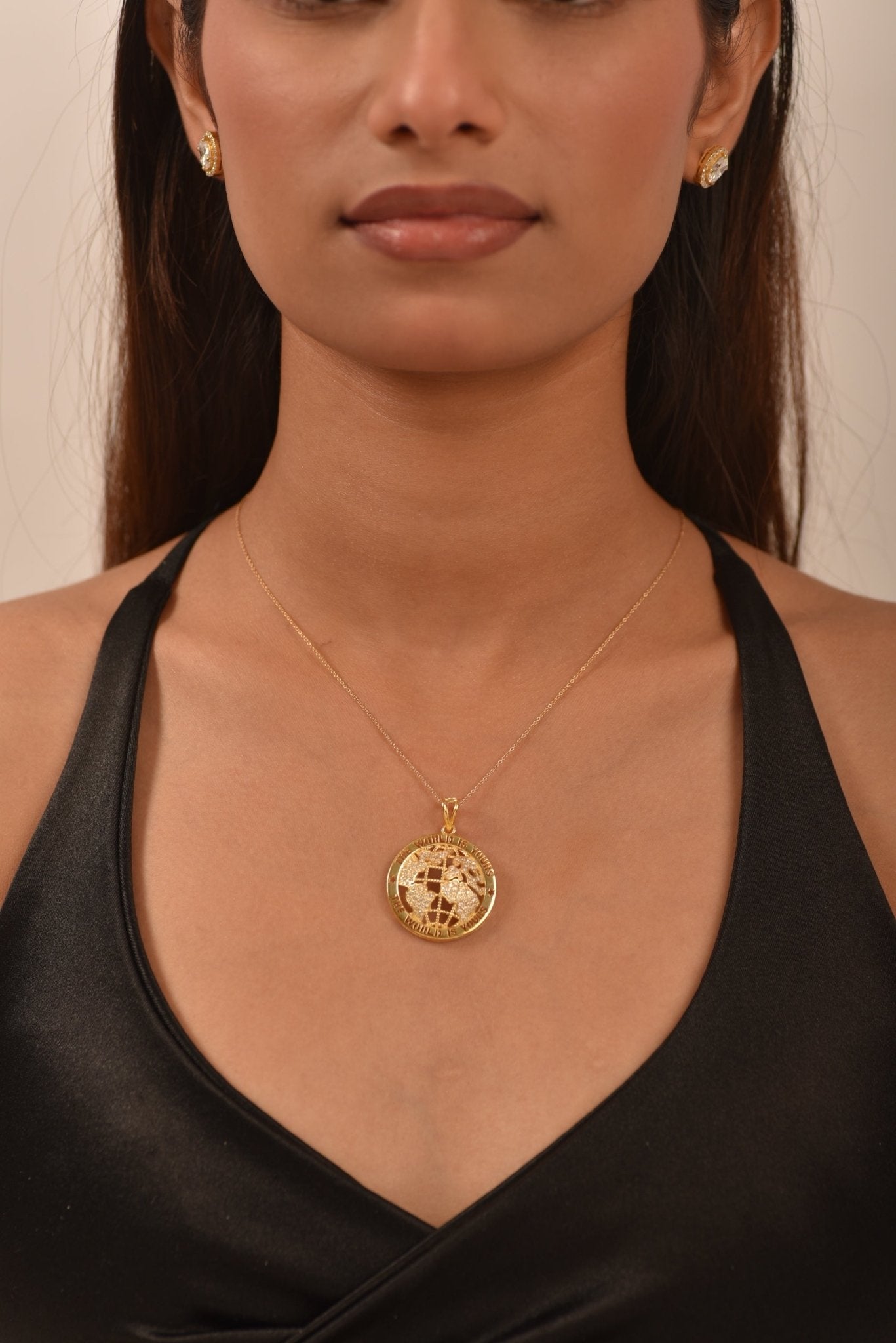 The World Is Yours Diamond Globe Pendant Necklace - Evara Jewelry LLC