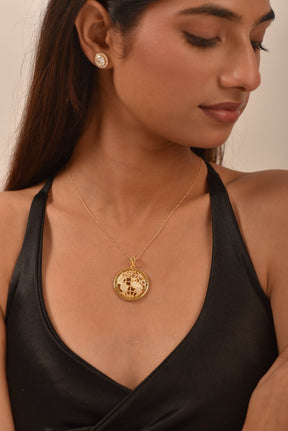 The World Is Yours Diamond Globe Pendant Necklace - Evara Jewelry LLC