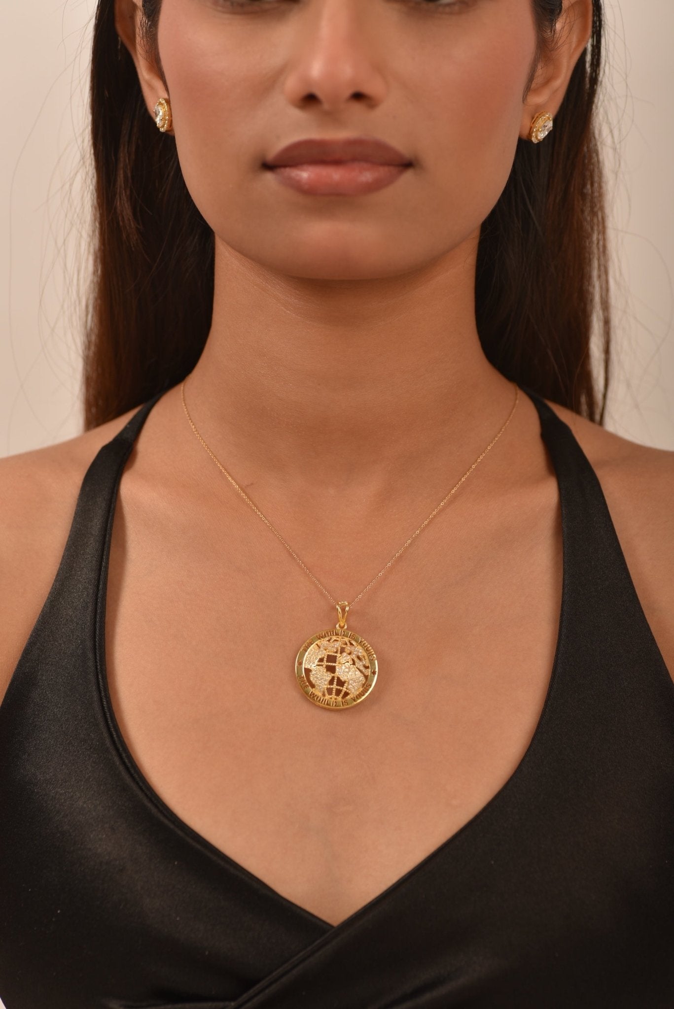 The World Is Yours Diamond Globe Pendant Necklace - Evara Jewelry LLC